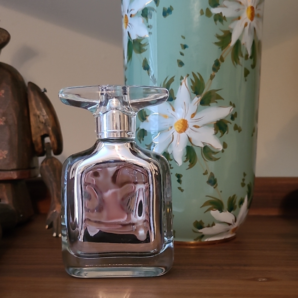 Narsico Rodriguez Essence